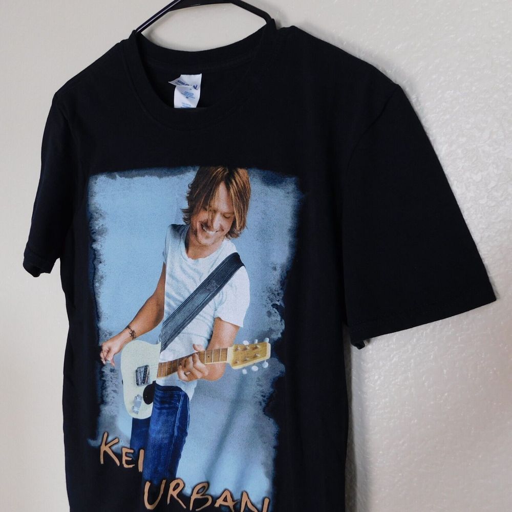 Keith Urban Tee Shirt Adult M 2011 Get Closer Concert Country Music Tour Graphic - Picture 3 of 10